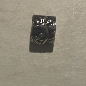 Retired Pandora oval shaped flower charm